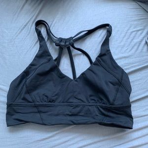 Lululemon sports bra size 6